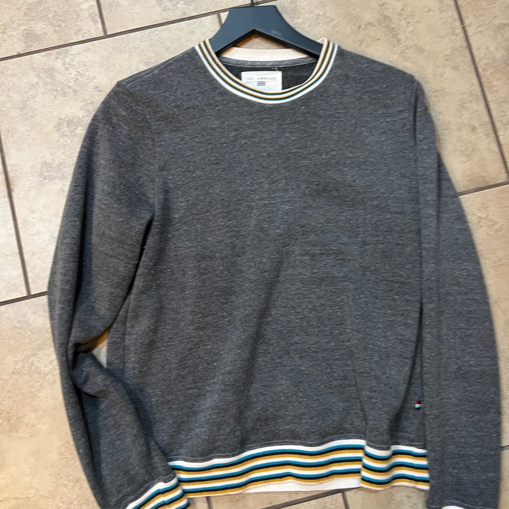 Gray Warm-Up - image 3